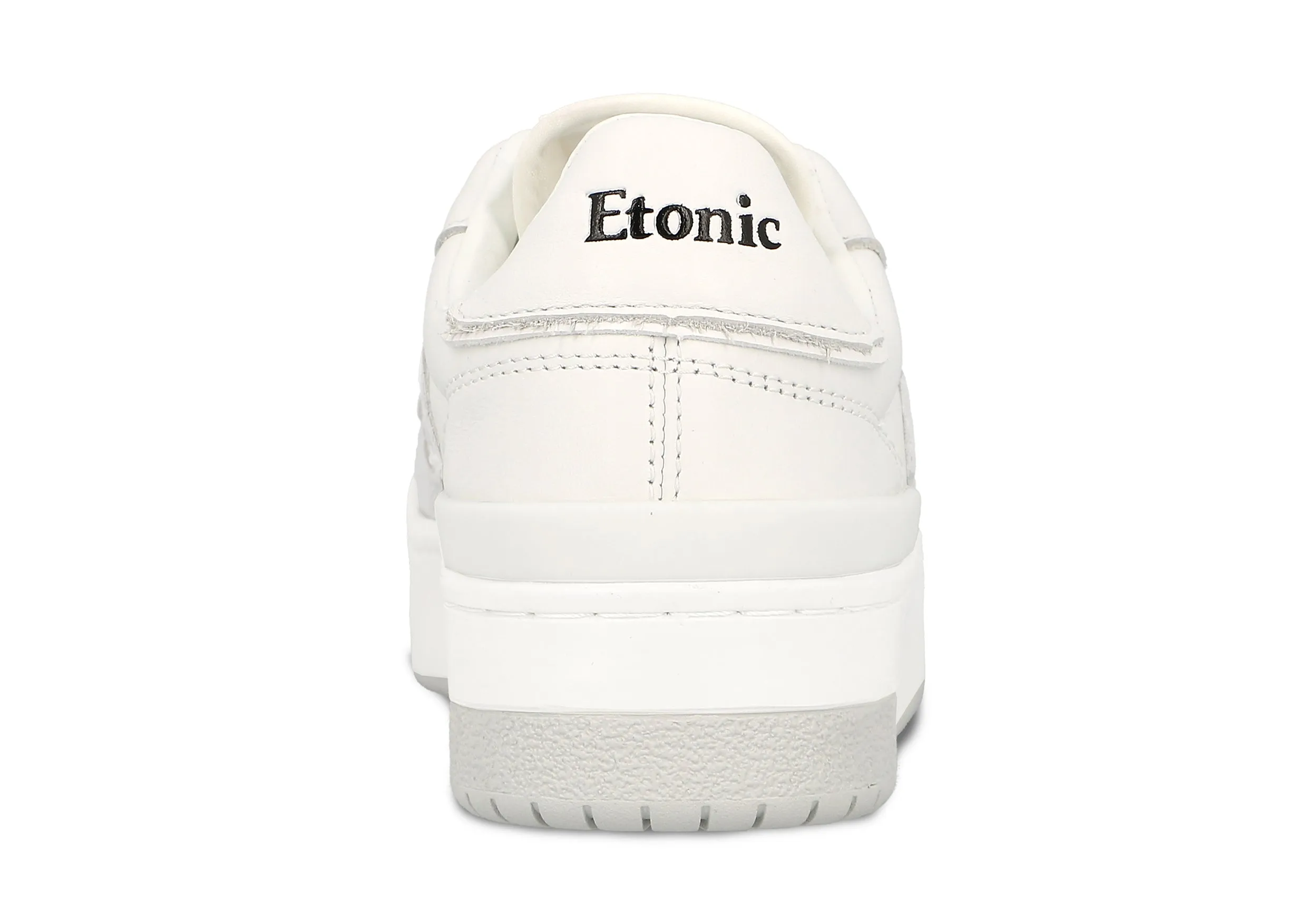 Etonic B481 sneakers in white leather and white outsole.