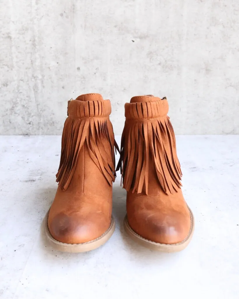 Final Sale - Fringe Cut Out Chunky Heel Booties in Rust