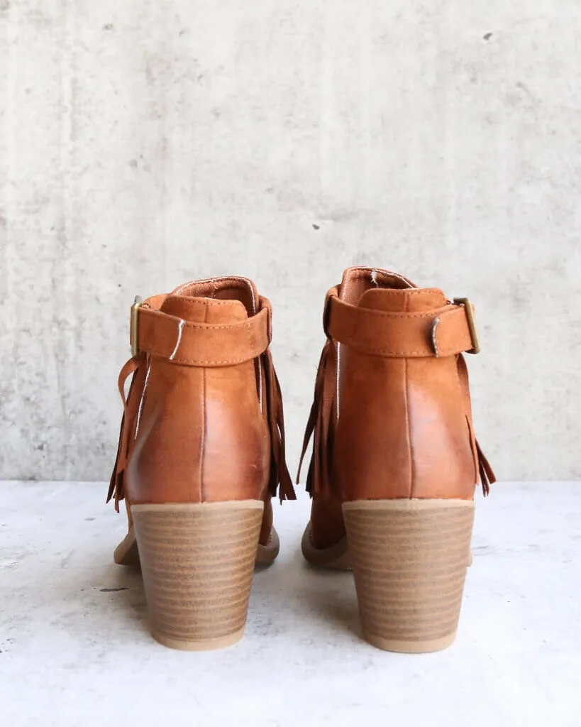 Final Sale - Fringe Cut Out Chunky Heel Booties in Rust