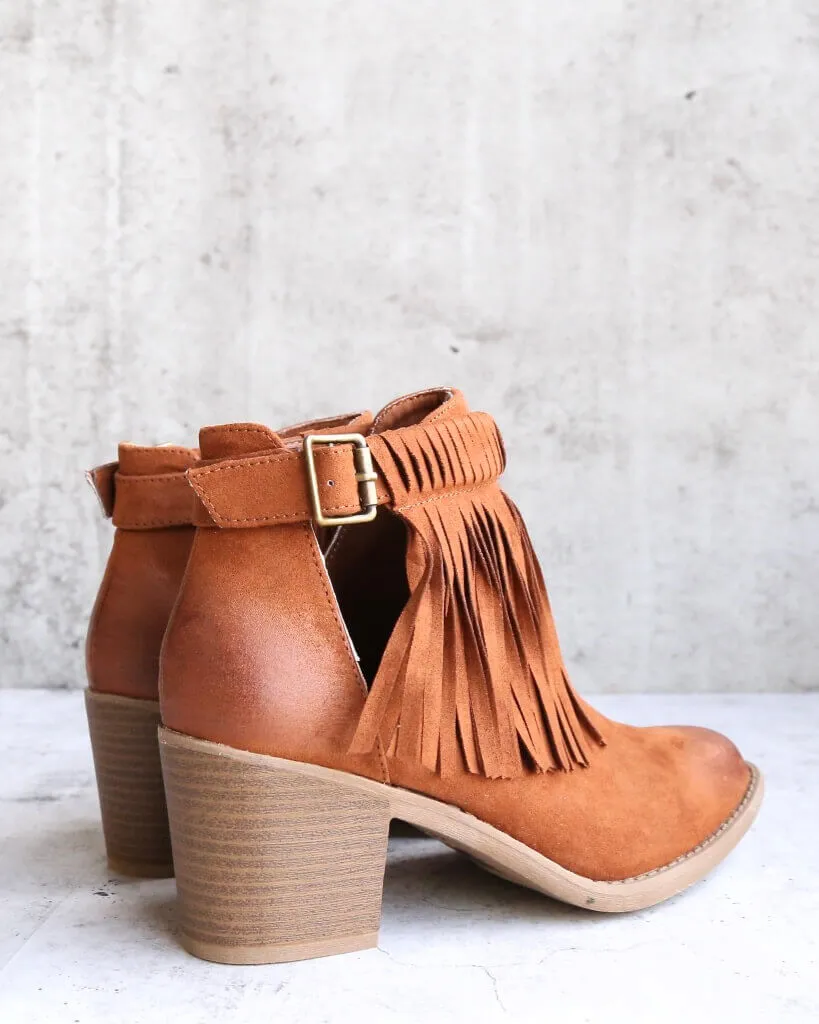 Final Sale - Fringe Cut Out Chunky Heel Booties in Rust