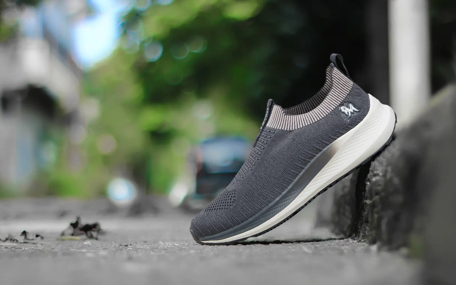 Grip Fit Slip Ons : Grey