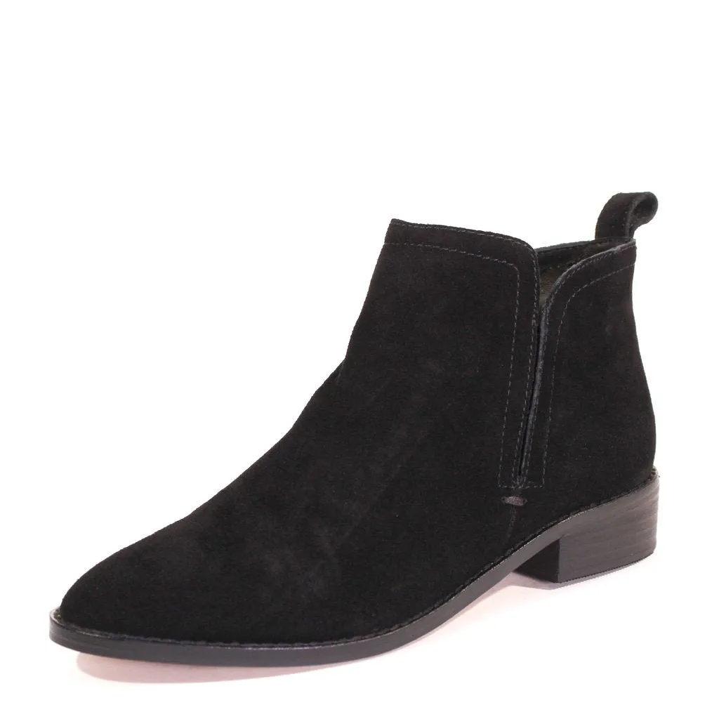 Kelly Chelsea Boots